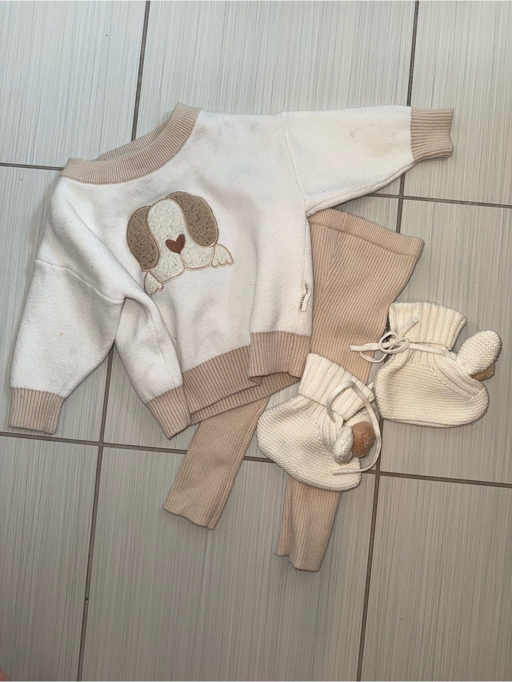 Indigo Dreams Puppy Dog Knit Set Leggings Booties 6-12M Neutral Boutique